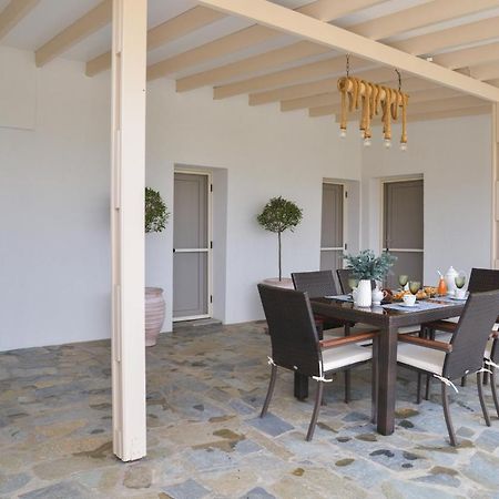 Traditional Villa Relax Zefiria Luaran gambar