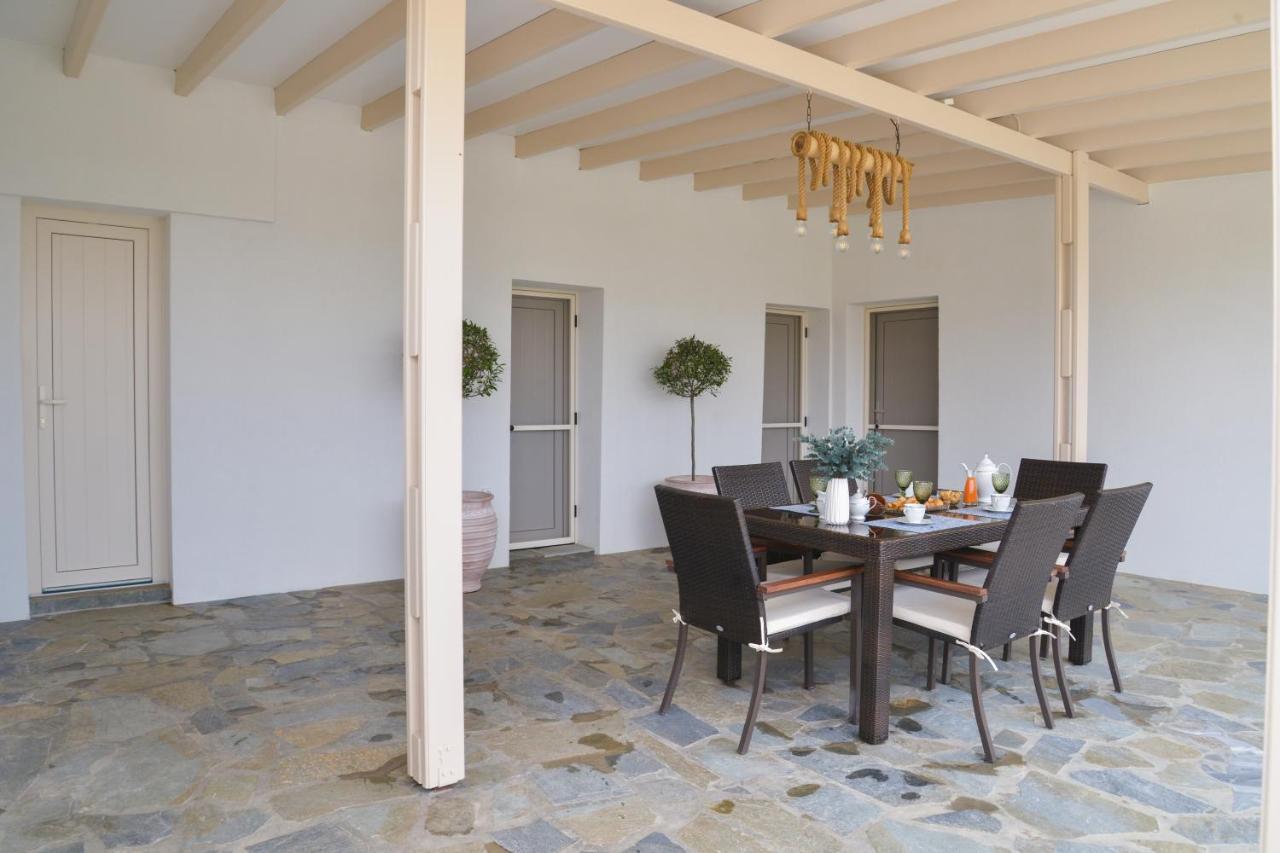 Traditional Villa Relax Zefiria Luaran gambar
