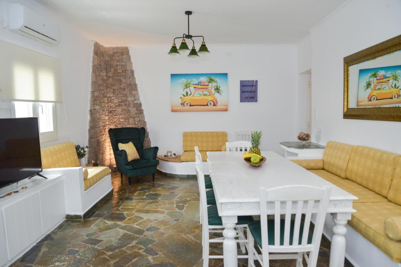 Traditional Villa Relax Zefiria Luaran gambar