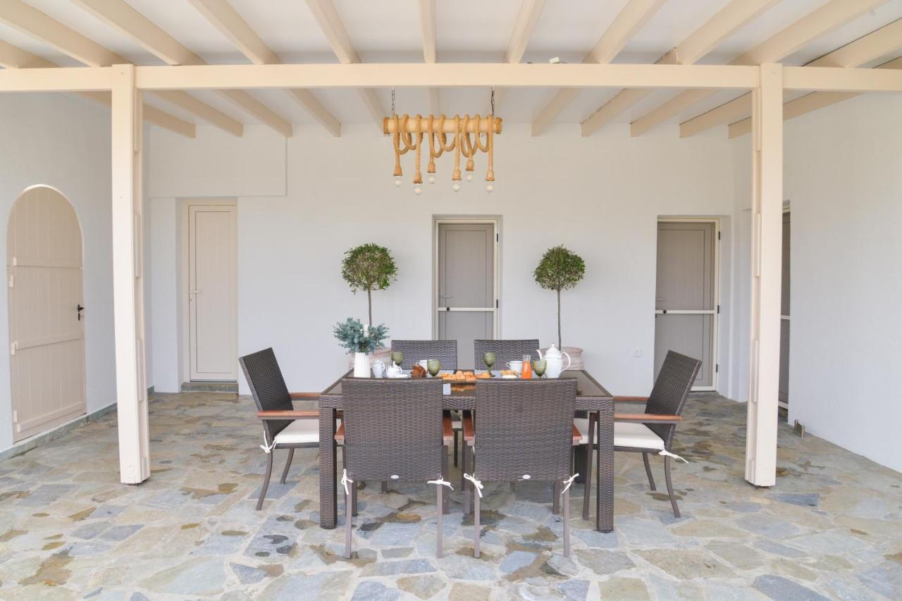 Traditional Villa Relax Zefiria Luaran gambar