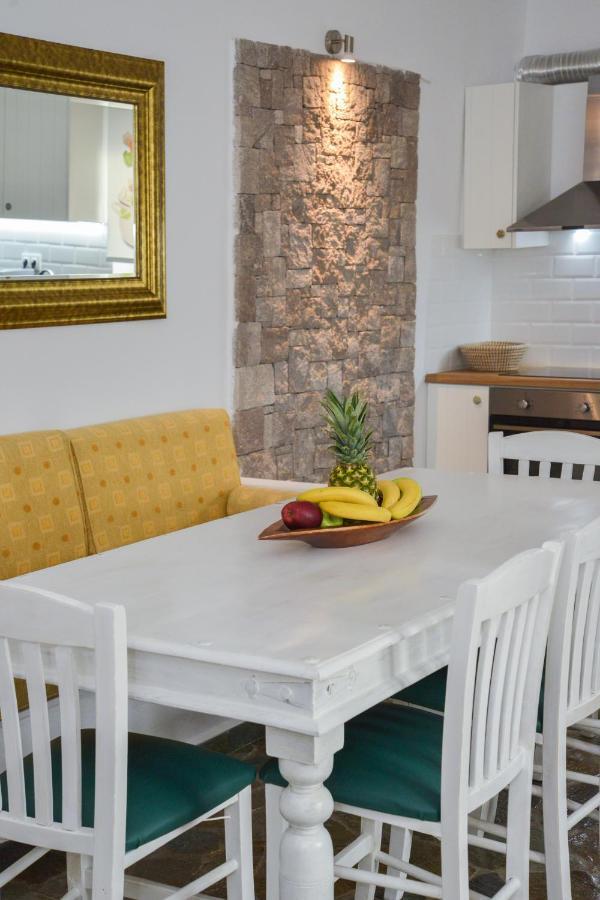 Traditional Villa Relax Zefiria Luaran gambar