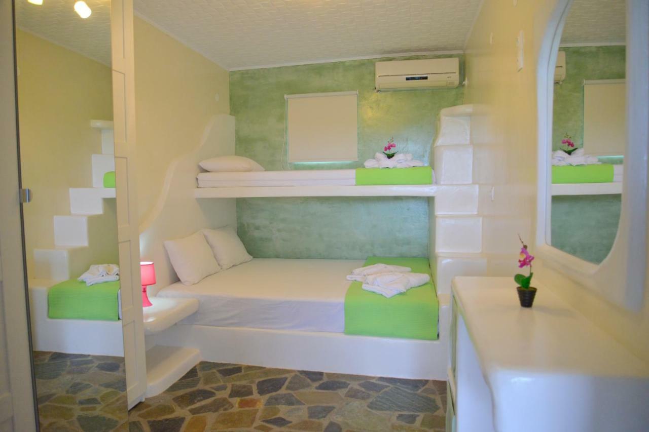 Traditional Villa Relax Zefiria Luaran gambar